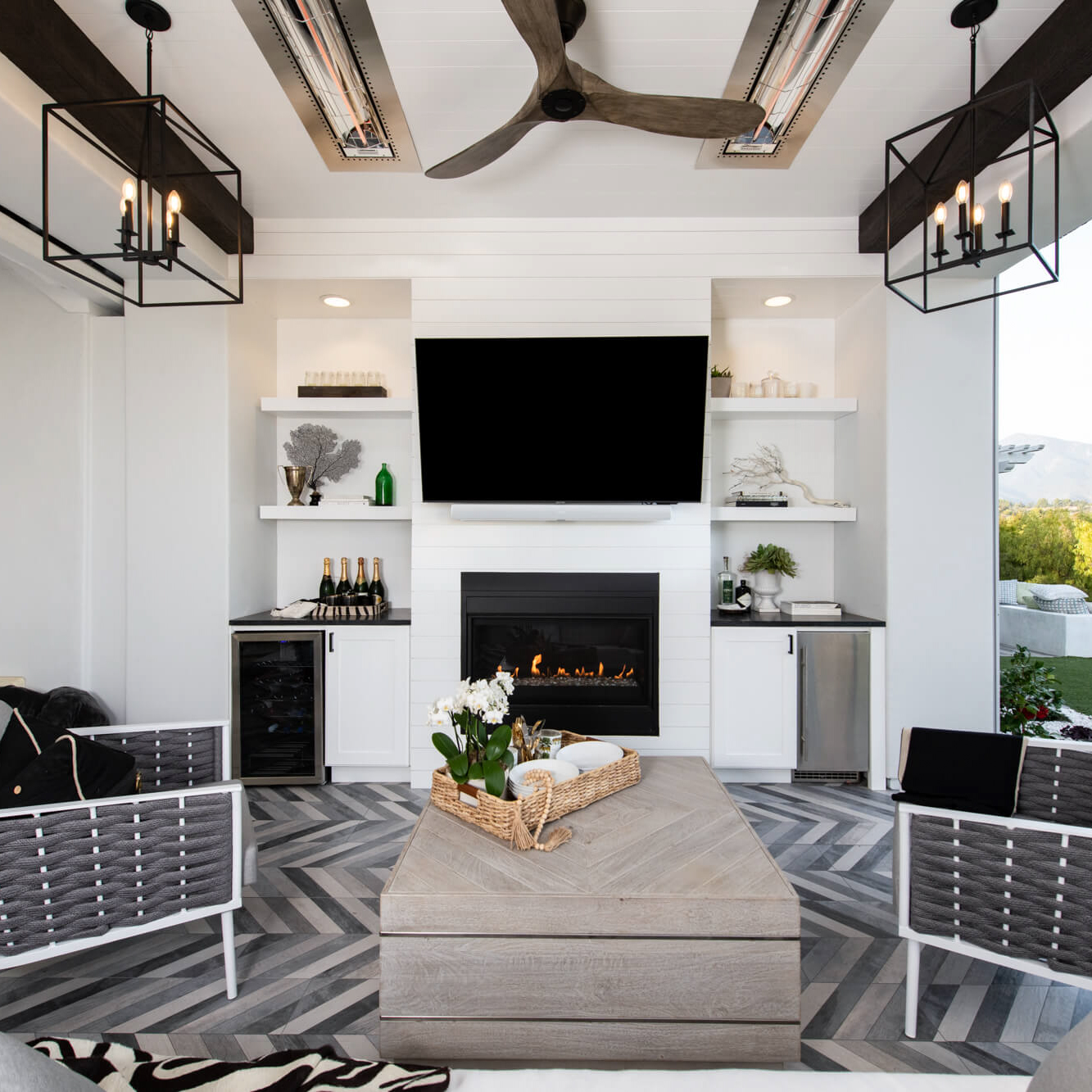 Hang Your Way to Illumination Stylish Dining Table LED Lights